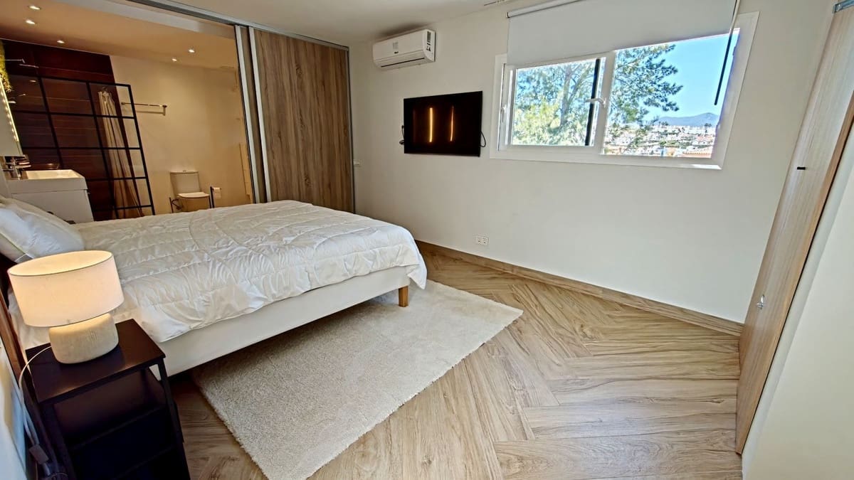 4 camera da letto Casa in vendita in El Paraiso con piscina garage - 795.000 € (Rif: 10041673)