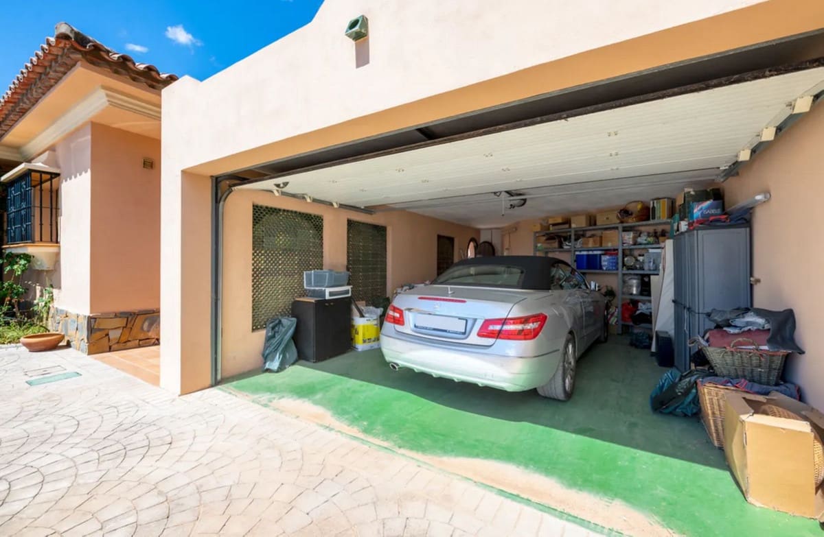 6 slaapkamer Villa te koop in Estepona met zwembad garage - € 2.750.000 (Ref: 10041674)