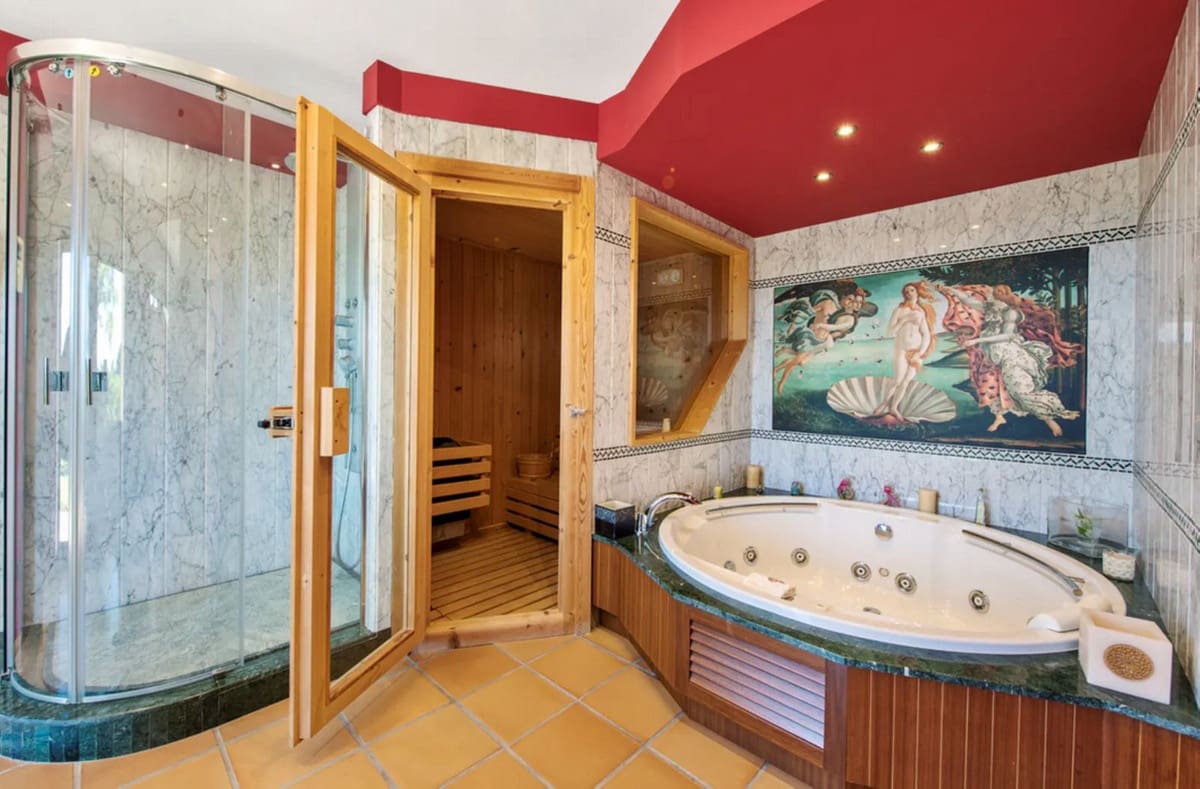 6 slaapkamer Villa te koop in Estepona met zwembad garage - € 2.750.000 (Ref: 10041674)