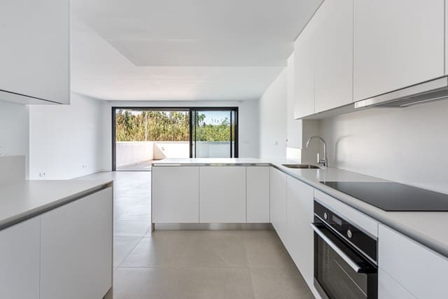 3 sypialnia Dom na sprzedaż w Atalaya-Isdabe, Estepona z basenem - 749 000 € (Ref: 10041675)
