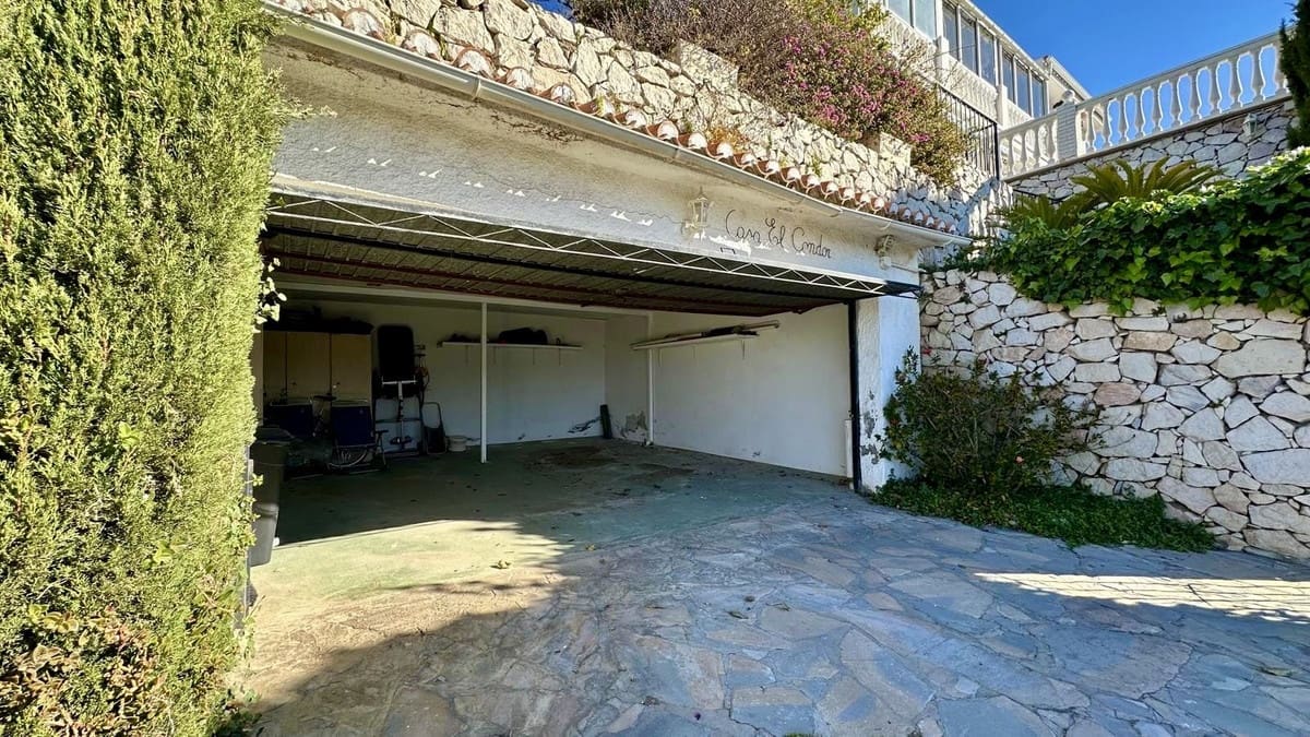 4 bedroom Villa for sale in Mijas with pool garage - € 850,000 (Ref: 10041676)