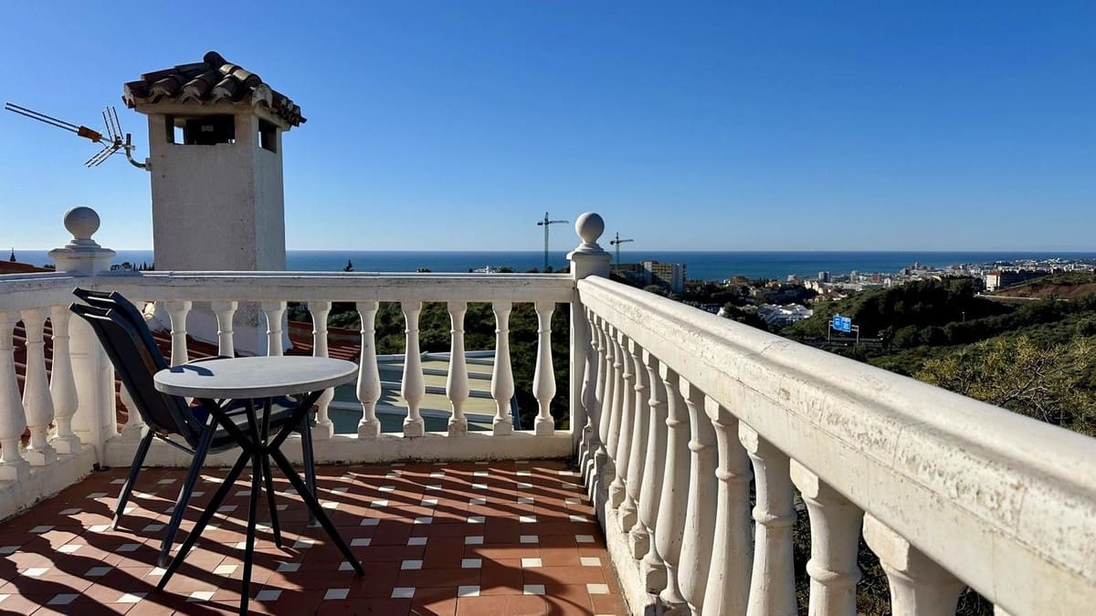 4 bedroom Villa for sale in Mijas with pool garage - € 850,000 (Ref: 10041676)