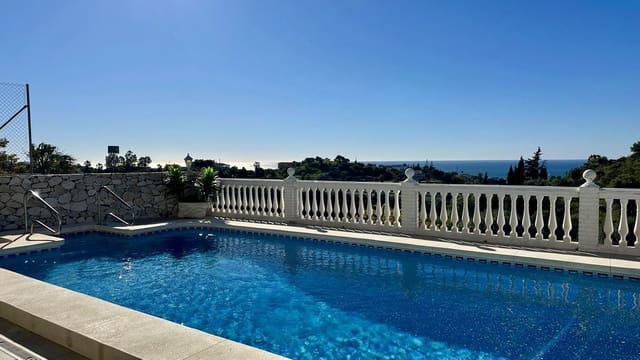 Chalet de 4 habitaciones en Mijas en venta con piscina garaje - 850.000 € (Ref: 10041676)