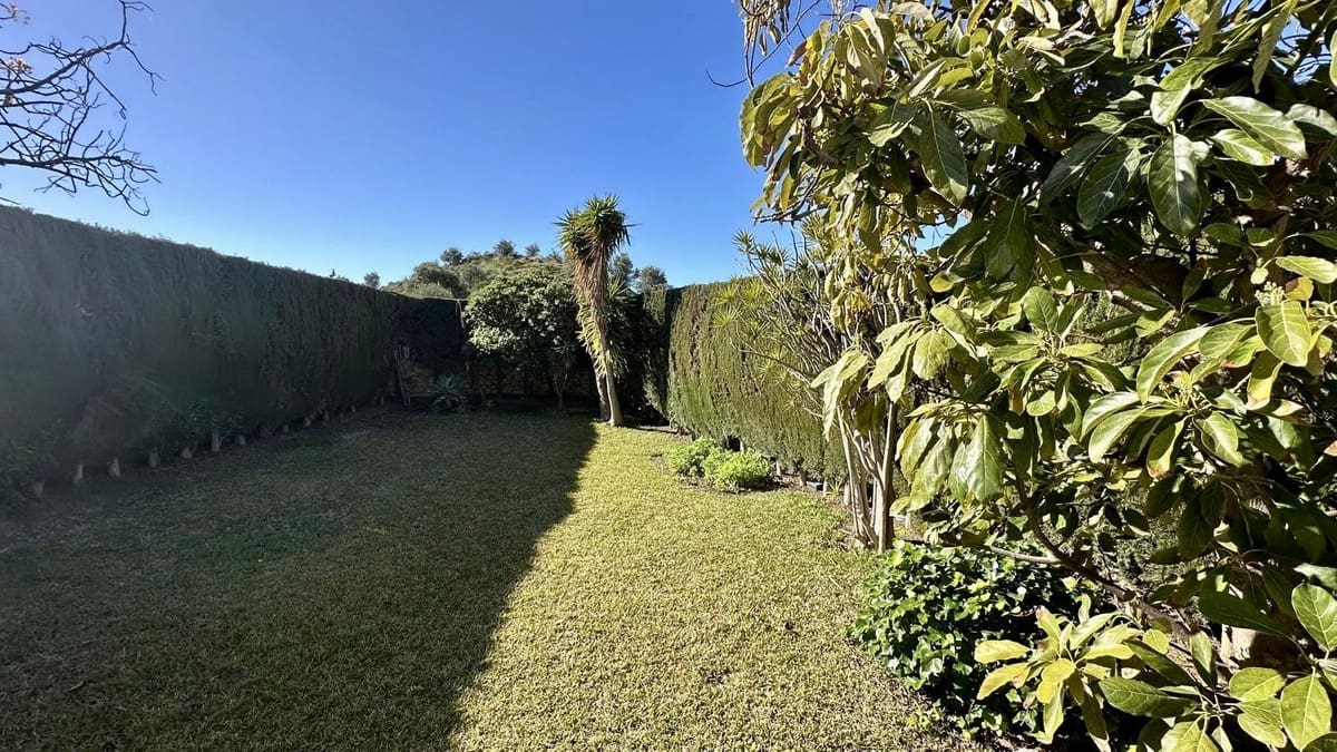 4 bedroom Villa for sale in Mijas with pool garage - € 850,000 (Ref: 10041676)