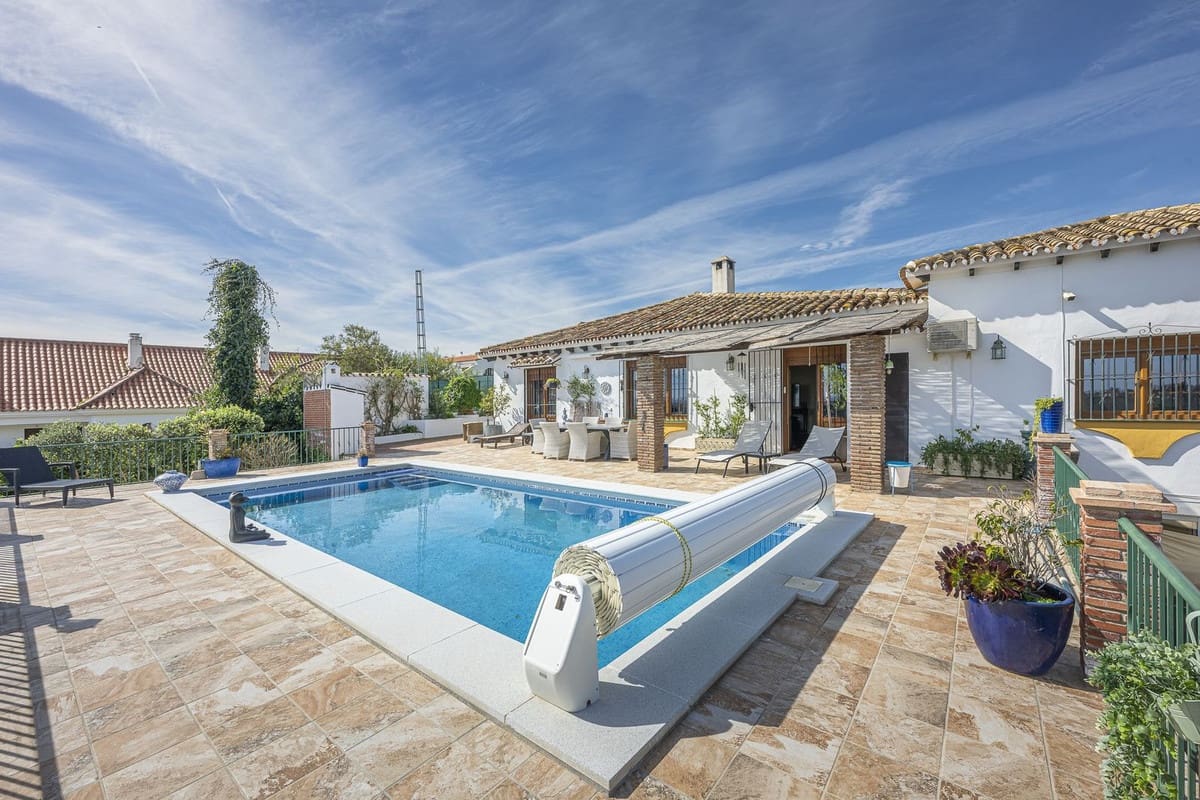 3 Zimmer Villa zu verkaufen in Mijas Golf mit Pool Garage - 825.000 € (Ref: 10041680)