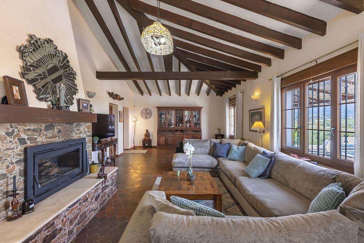 3 Zimmer Villa zu verkaufen in Mijas Golf mit Pool Garage - 825.000 € (Ref: 10041680)