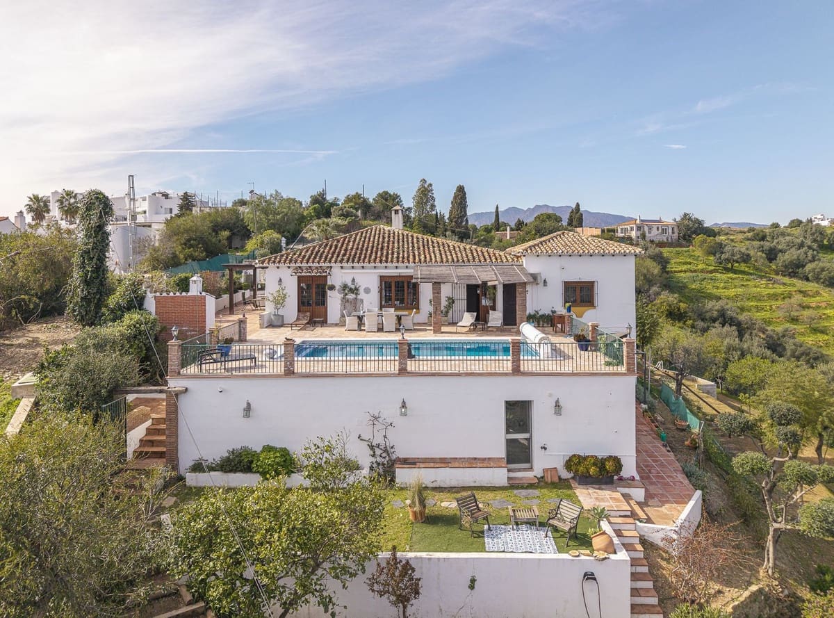 3 Zimmer Villa zu verkaufen in Mijas Golf mit Pool Garage - 825.000 € (Ref: 10041680)