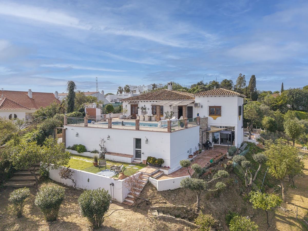 3 Zimmer Villa zu verkaufen in Mijas Golf mit Pool Garage - 825.000 € (Ref: 10041680)