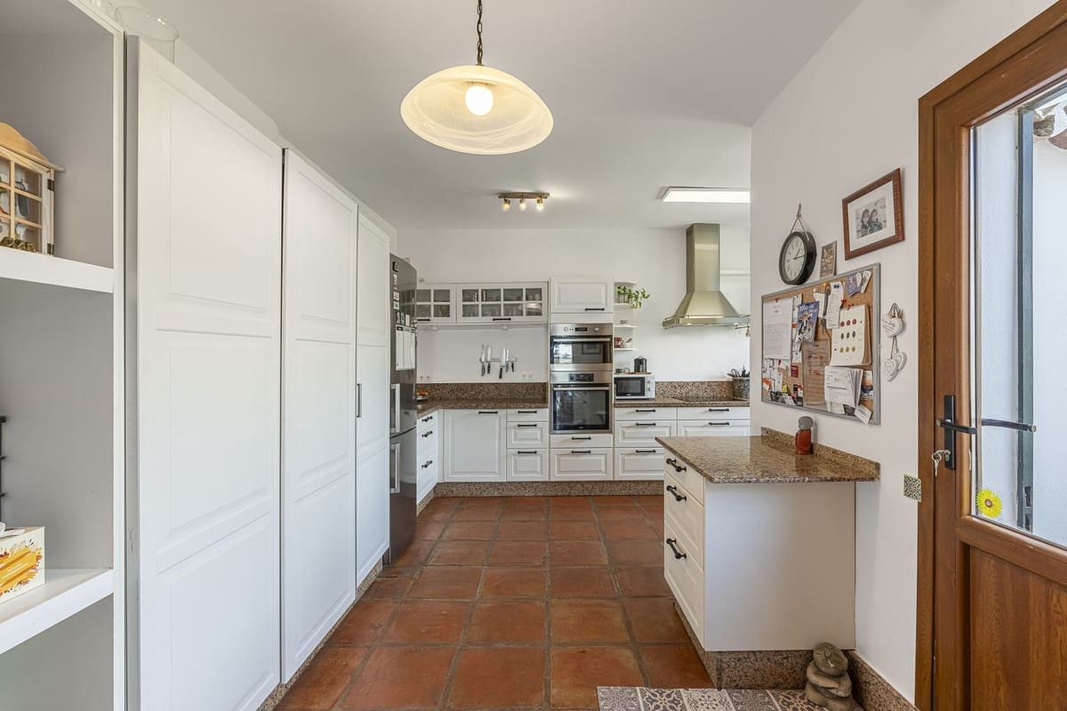 3 Zimmer Villa zu verkaufen in Mijas Golf mit Pool Garage - 825.000 € (Ref: 10041680)