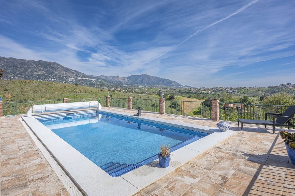 3 Zimmer Villa zu verkaufen in Mijas Golf mit Pool Garage - 825.000 € (Ref: 10041680)
