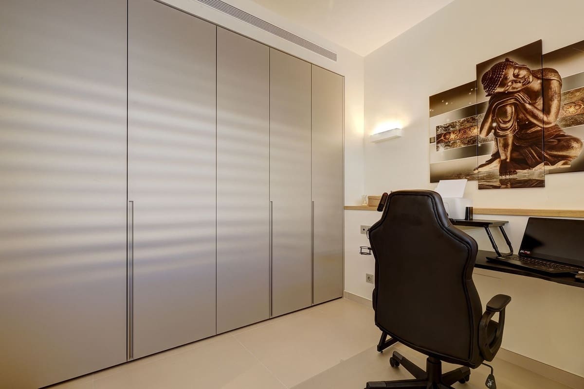 2 slaapkamer Appartement te koop in Fuengirola met zwembad - € 825.000 (Ref: 10041681)