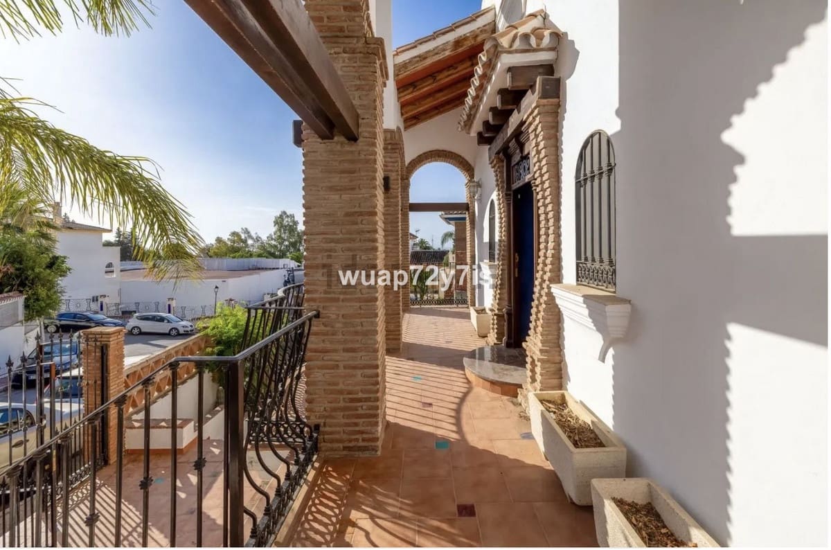 5 quarto Moradia para venda em Benalmadena com piscina garagem - 850 000 € (Ref: 10041684)