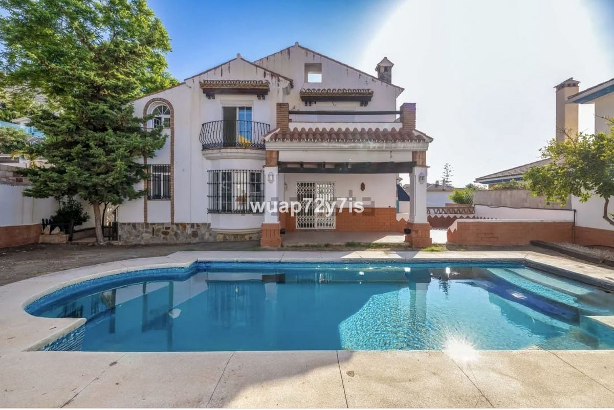 5 quarto Moradia para venda em Benalmadena com piscina garagem - 850 000 € (Ref: 10041684)