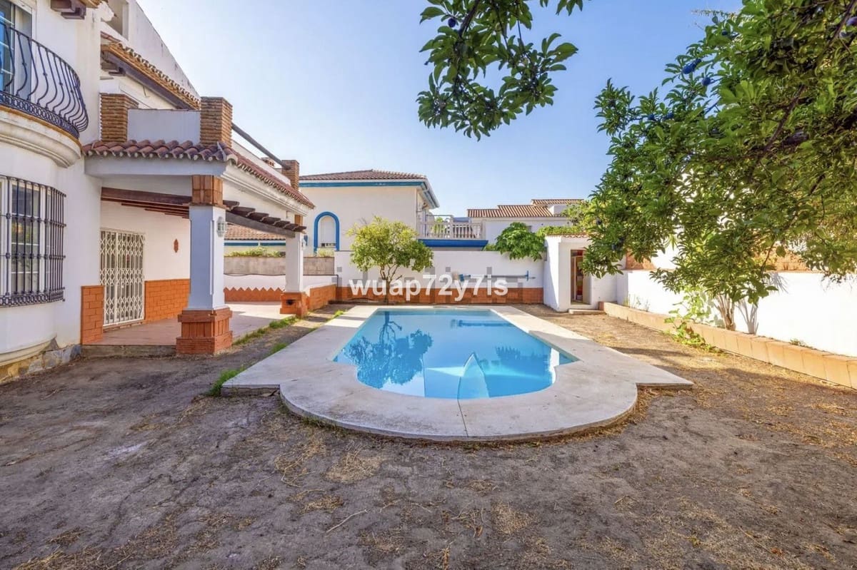 5 quarto Moradia para venda em Benalmadena com piscina garagem - 850 000 € (Ref: 10041684)