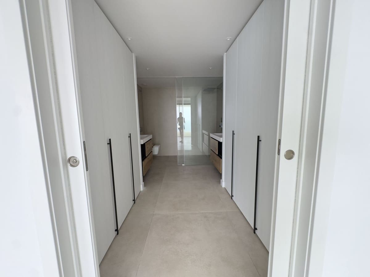 2 makuuhuone Huoneisto myytävänä paikassa Fuengirola mukana uima-altaan - 995 000 € (Ref: 10041686)