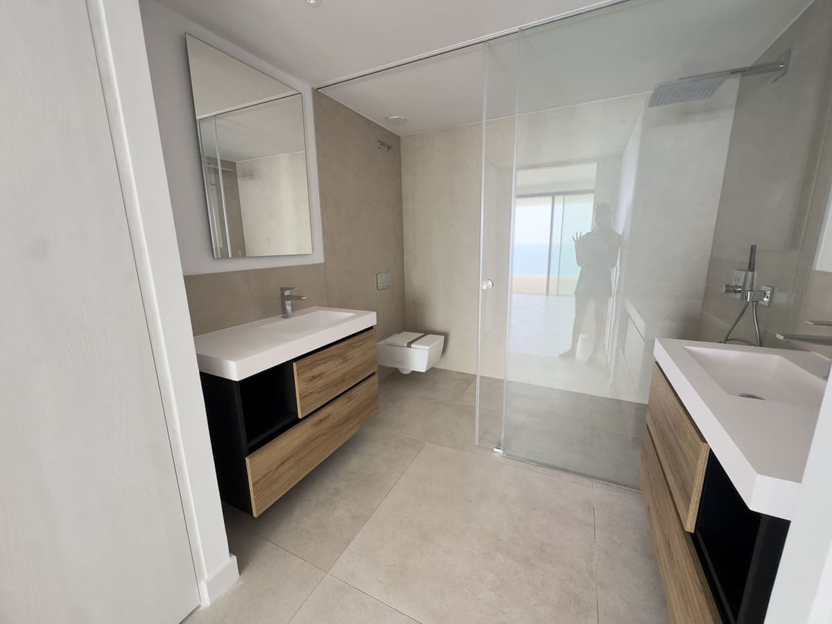2 makuuhuone Huoneisto myytävänä paikassa Fuengirola mukana uima-altaan - 995 000 € (Ref: 10041686)