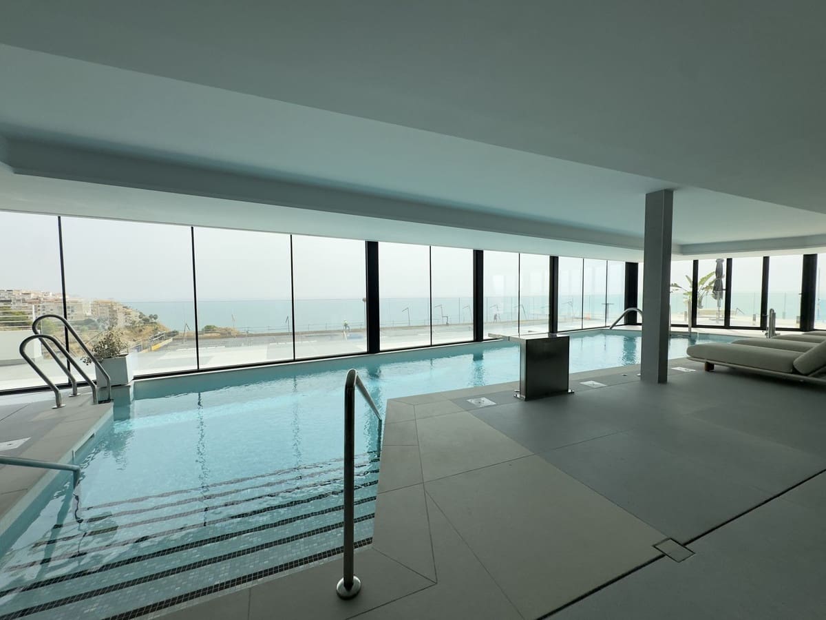 2 makuuhuone Huoneisto myytävänä paikassa Fuengirola mukana uima-altaan - 995 000 € (Ref: 10041686)