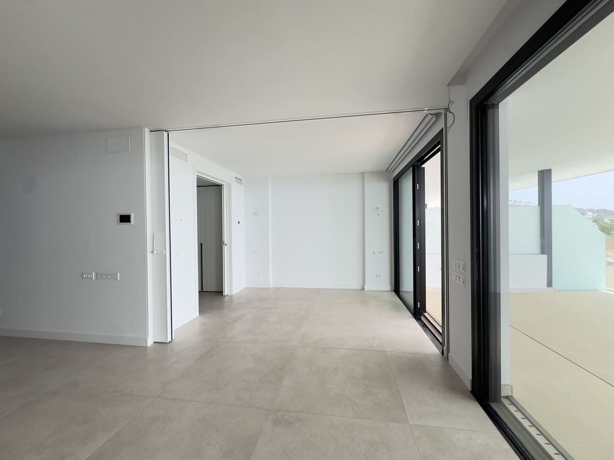 2 makuuhuone Huoneisto myytävänä paikassa Fuengirola mukana uima-altaan - 995 000 € (Ref: 10041686)