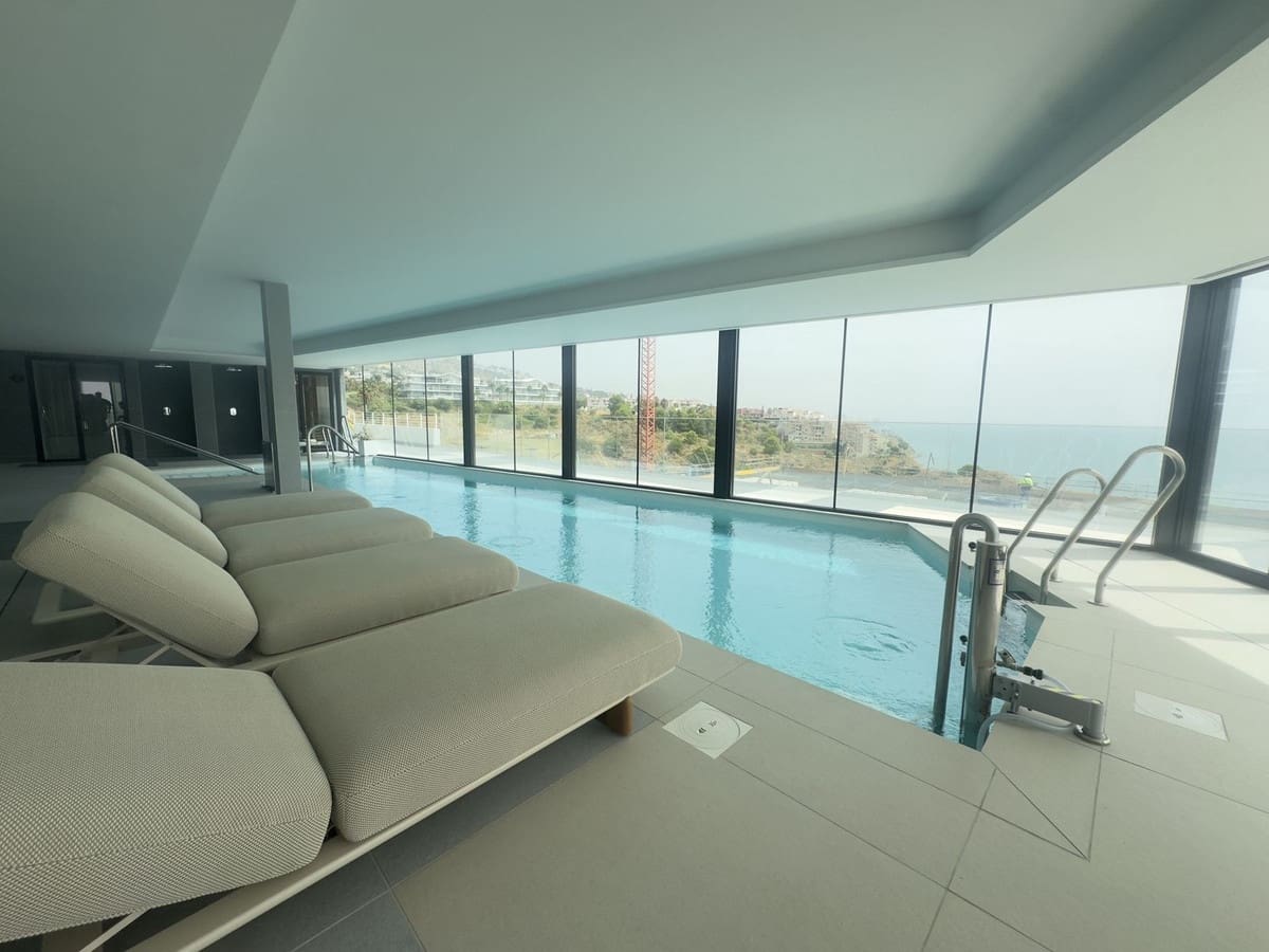 2 makuuhuone Huoneisto myytävänä paikassa Fuengirola mukana uima-altaan - 995 000 € (Ref: 10041686)