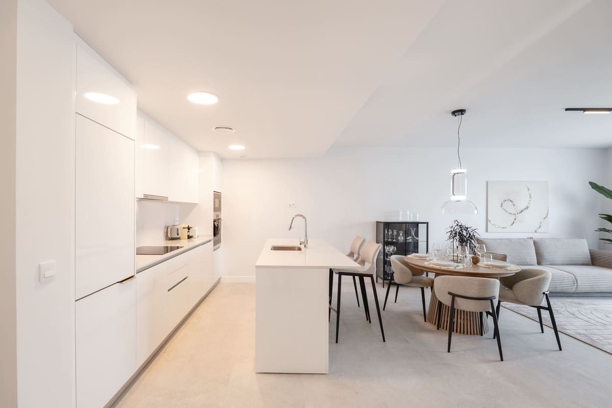 2 sypialnia Apartament na sprzedaż w Estepona z basenem garażem - 595 000 € (Ref: 10041687)