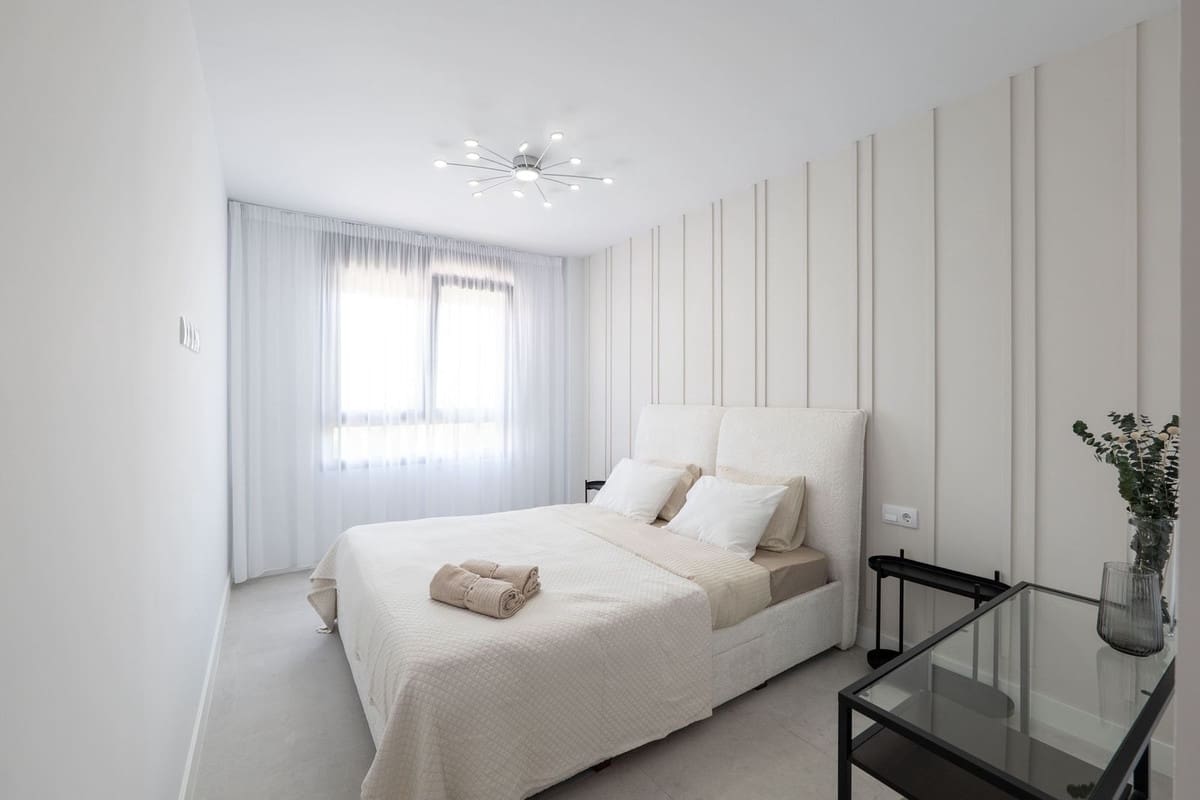 2 sypialnia Apartament na sprzedaż w Estepona z basenem garażem - 595 000 € (Ref: 10041687)