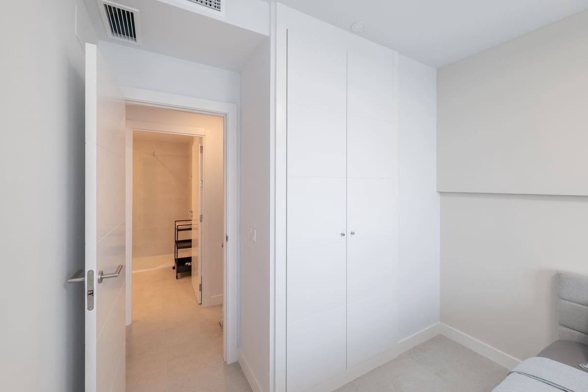 2 sypialnia Apartament na sprzedaż w Estepona z basenem garażem - 595 000 € (Ref: 10041687)