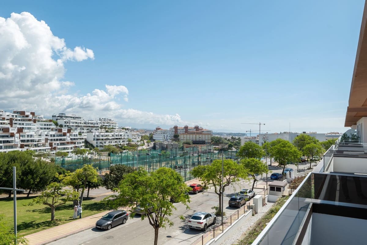 2 sypialnia Apartament na sprzedaż w Estepona z basenem garażem - 595 000 € (Ref: 10041687)