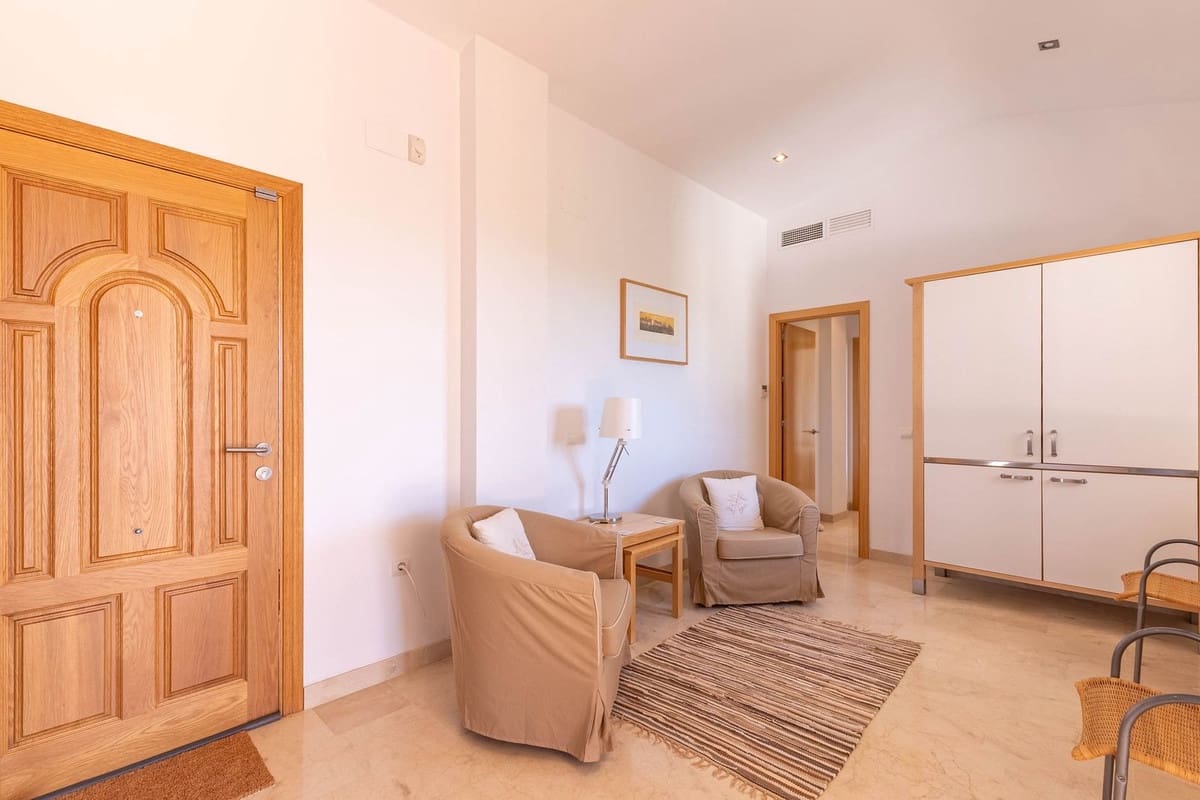 Chalet de 4 habitaciones en Mijas Golf en venta - 1.050.000 € (Ref: 10041688)