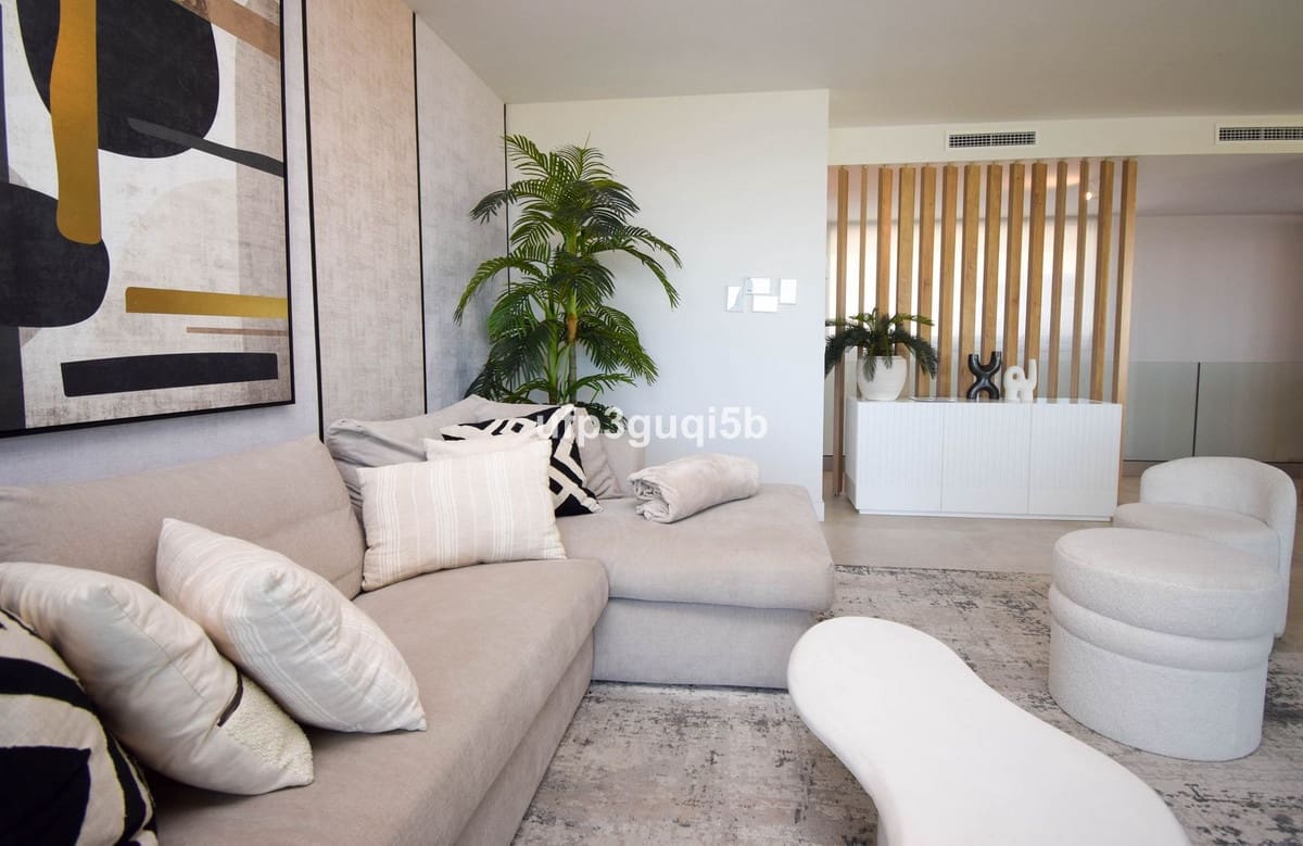 3 bedroom Townhouse for sale in Mijas Costa with pool garage - € 1,295,000 (Ref: 10041689)