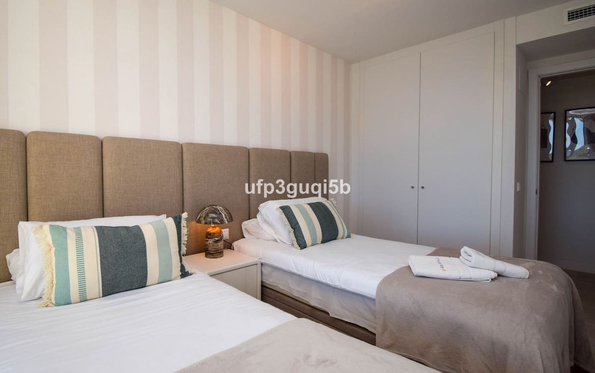 3 bedroom Townhouse for sale in Mijas Costa with pool garage - € 1,295,000 (Ref: 10041689)