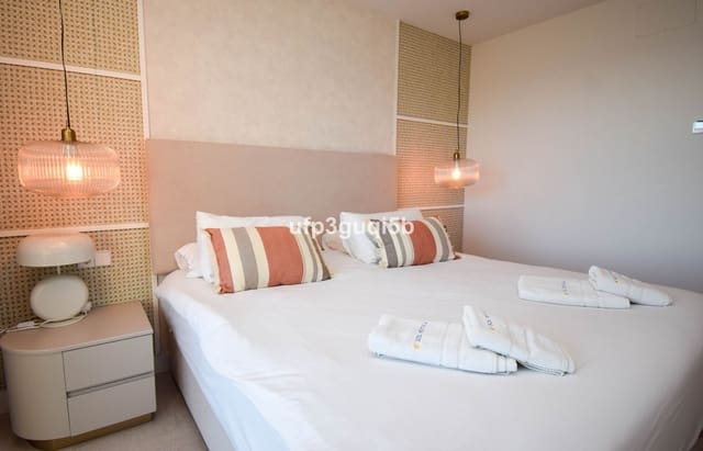 3 bedroom Townhouse for sale in Mijas Costa, Mijas with pool garage - € 1,295,000 (Ref: 10041689)