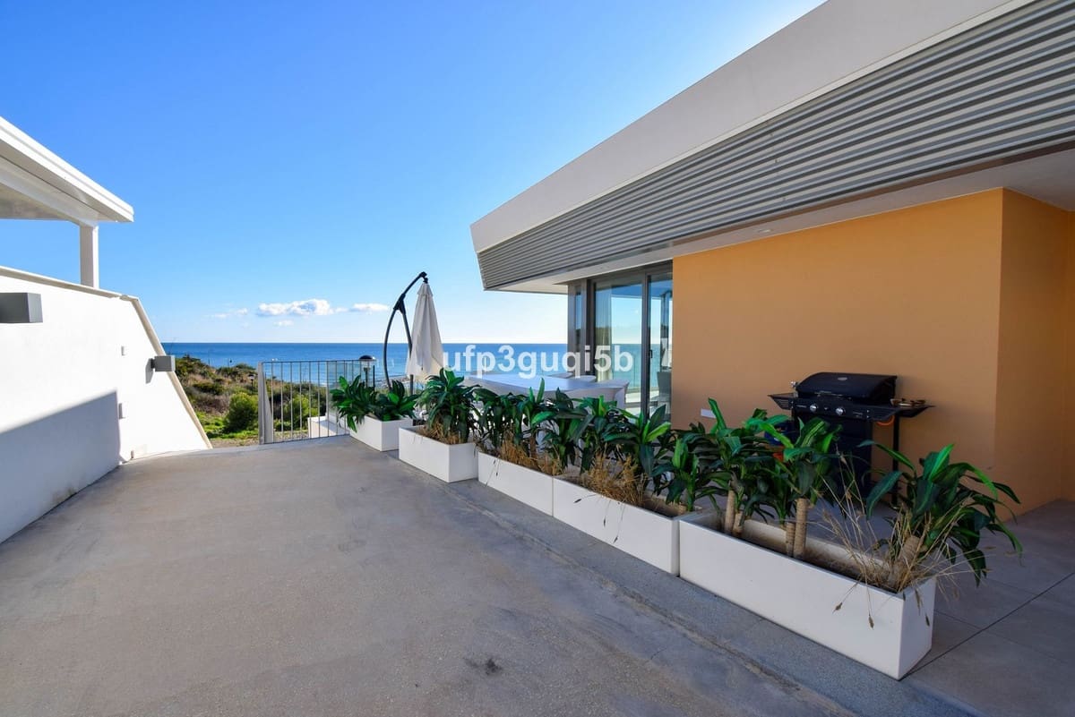 3 bedroom Townhouse for sale in Mijas Costa with pool garage - € 1,295,000 (Ref: 10041689)