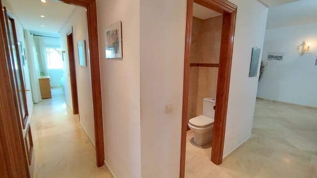 Apartamento de 3 habitaciones en Costalita, Estepona en venta con piscina garaje - 715.000 € (Ref: 10041869)