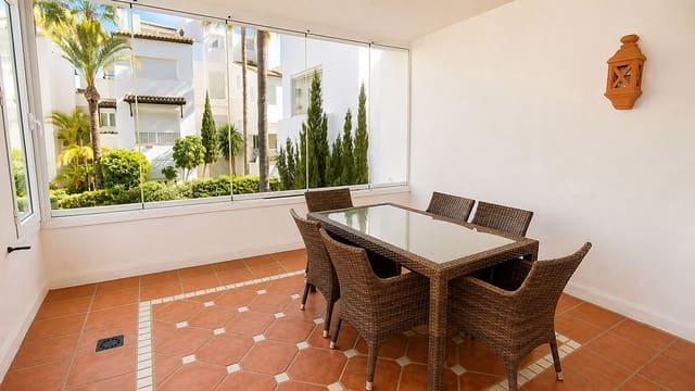 Apartamento de 3 habitaciones en Costalita, Estepona en venta con piscina garaje - 715.000 € (Ref: 10041869)