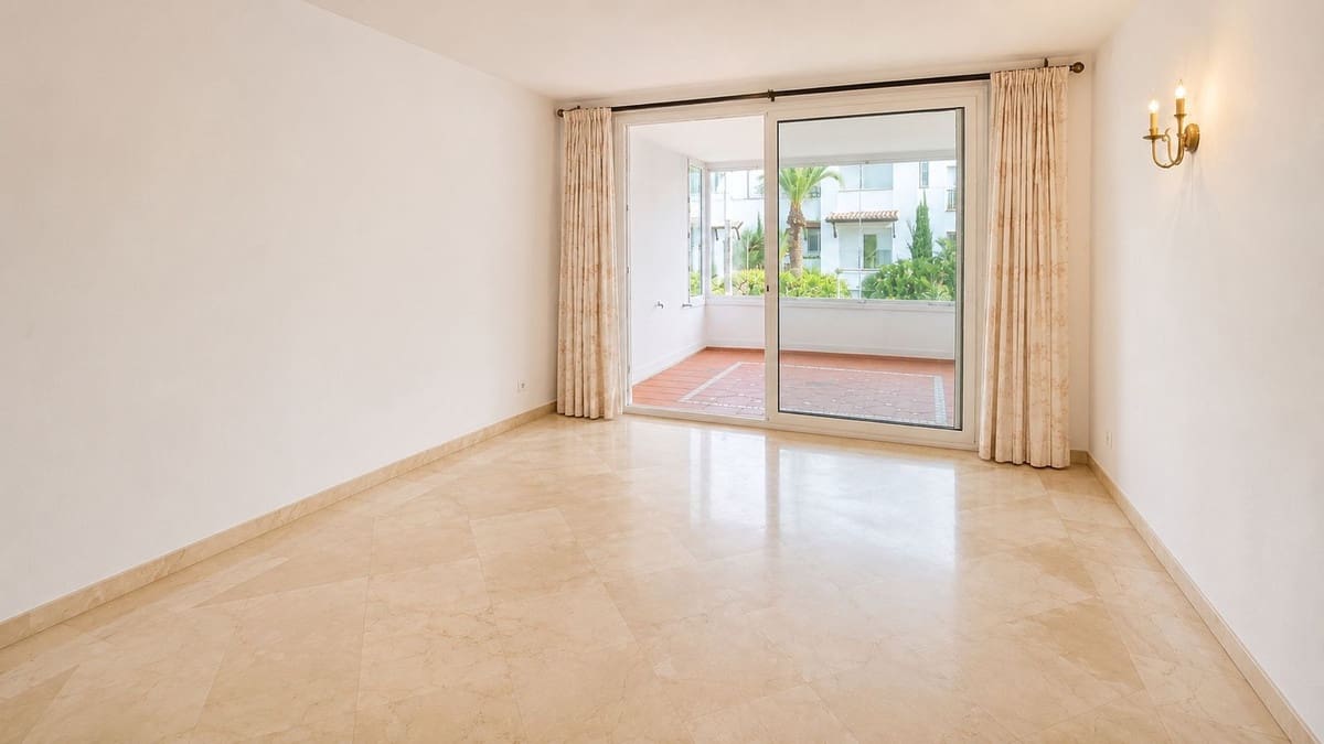 Apartamento de 3 habitaciones en Costalita en venta con piscina garaje - 715.000 € (Ref: 10041869)
