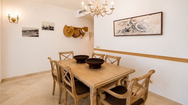 Apartamento de 3 habitaciones en Costalita, Estepona en venta con piscina garaje - 715.000 € (Ref: 10041869)