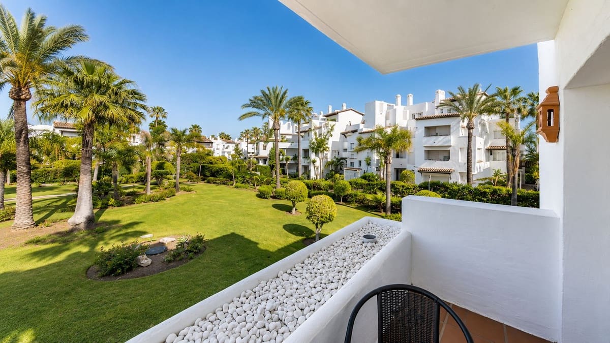 Apartamento de 3 habitaciones en Costalita en venta con piscina garaje - 715.000 € (Ref: 10041869)