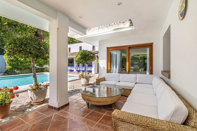 5 soveværelse Villa til salg i Cancelada, Estepona med swimmingpool garage - € 2.400.000 (Ref: 10041870)