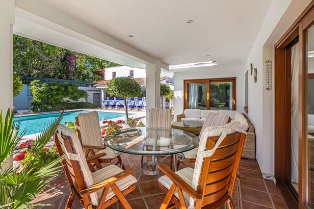 5 soveværelse Villa til salg i Cancelada, Estepona med swimmingpool garage - € 2.400.000 (Ref: 10041870)
