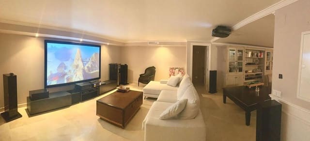 4 makuuhuone Omakotitalo myytävänä paikassa Costalita, Estepona - 1 800 000 € (Ref: 10041871)