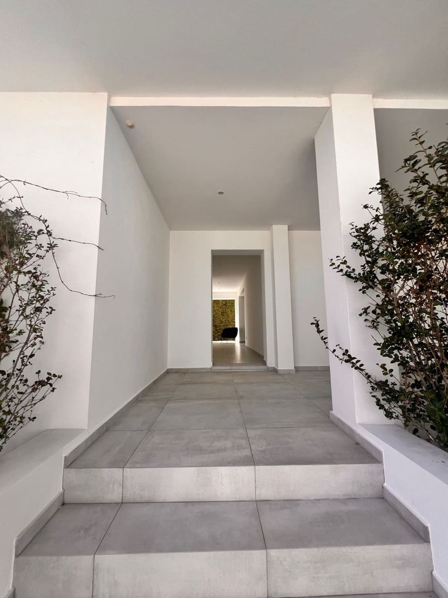 5 soveværelse Villa til salg i El Chaparral med swimmingpool garage - € 1.450.000 (Ref: 10041872)