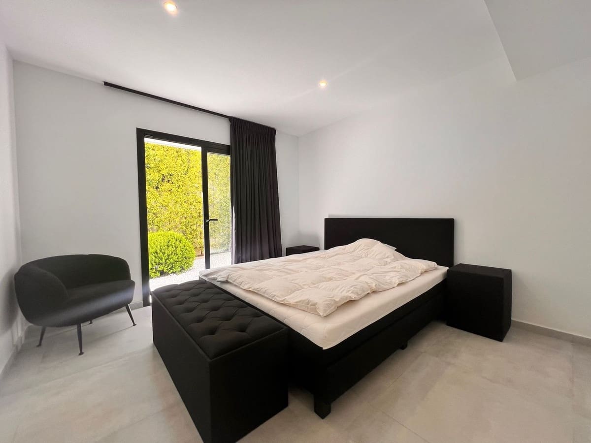 5 soveværelse Villa til salg i El Chaparral med swimmingpool garage - € 1.450.000 (Ref: 10041872)