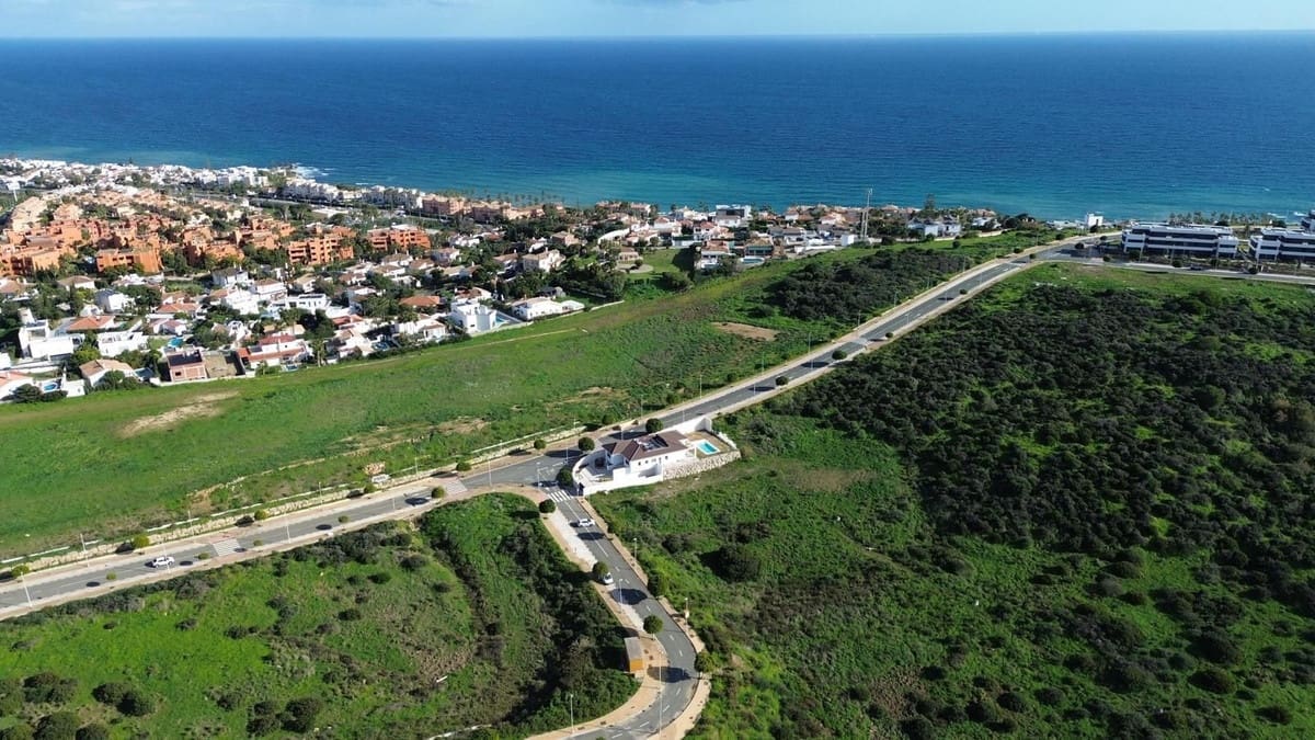 Terreno para Construção para venda em Bahia de Casares - 1 300 000 € (Ref: 10041875)