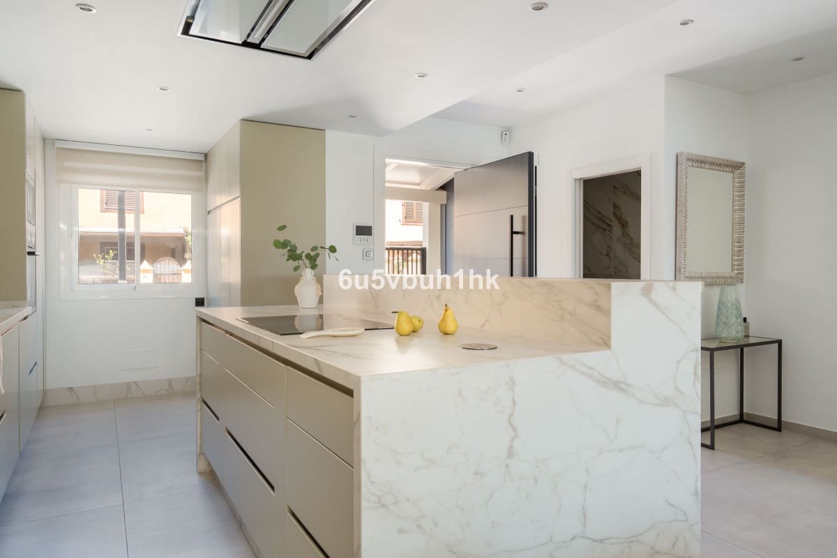 3 makuuhuone Omakotitalo myytävänä paikassa Casares - 999 000 € (Ref: 10041876)
