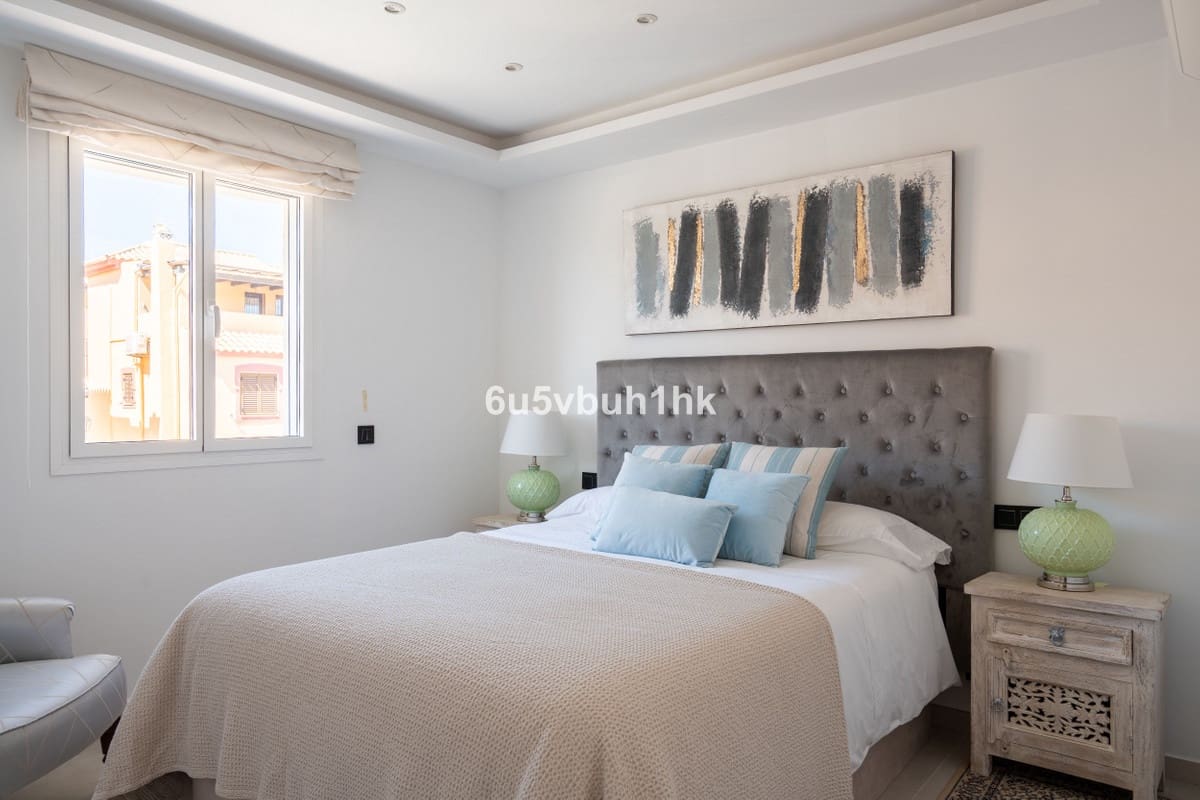 3 makuuhuone Omakotitalo myytävänä paikassa Casares - 999 000 € (Ref: 10041876)