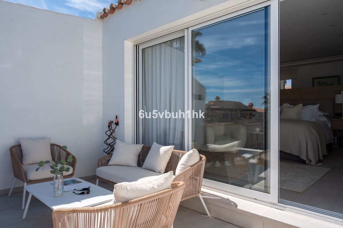 3 makuuhuone Omakotitalo myytävänä paikassa Casares - 999 000 € (Ref: 10041876)