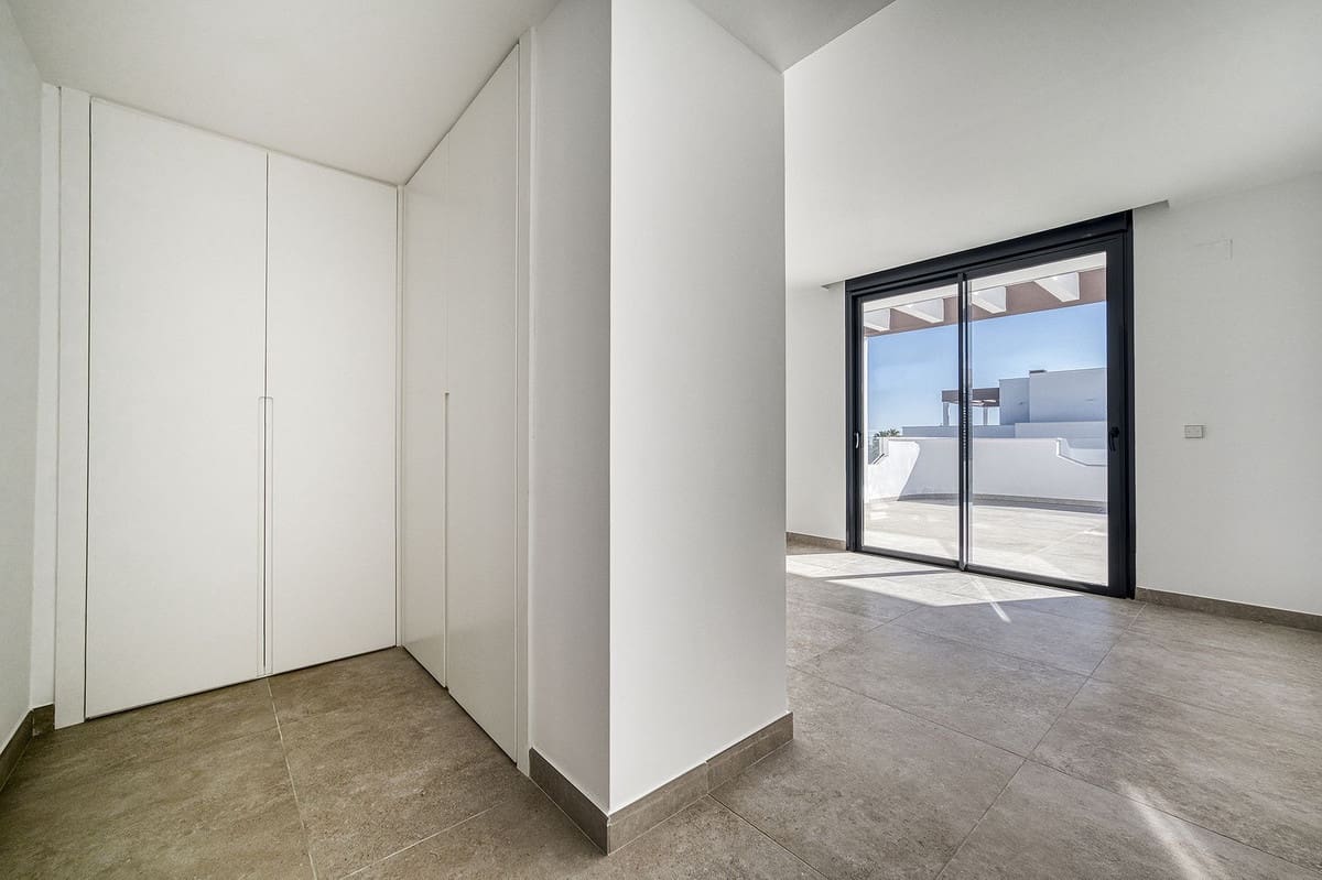 3 soverom Leilighet til salgs i Cancelada med svømmebasseng garasje - € 990 000 (Ref: 10041877)