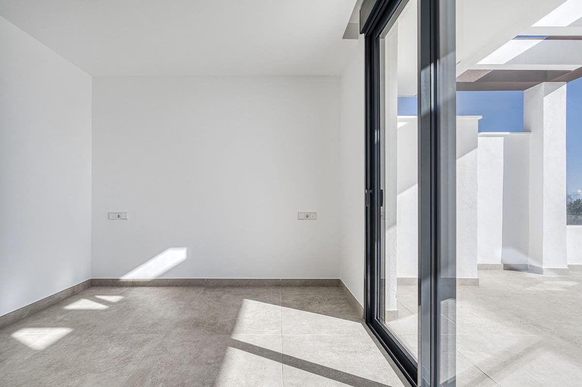 3 soverom Leilighet til salgs i Cancelada med svømmebasseng garasje - € 990 000 (Ref: 10041877)