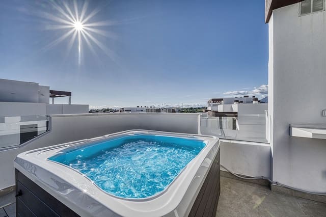 3 sypialnia Apartament na sprzedaż w Cancelada, Estepona z basenem garażem - 990 000 € (Ref: 10041877)