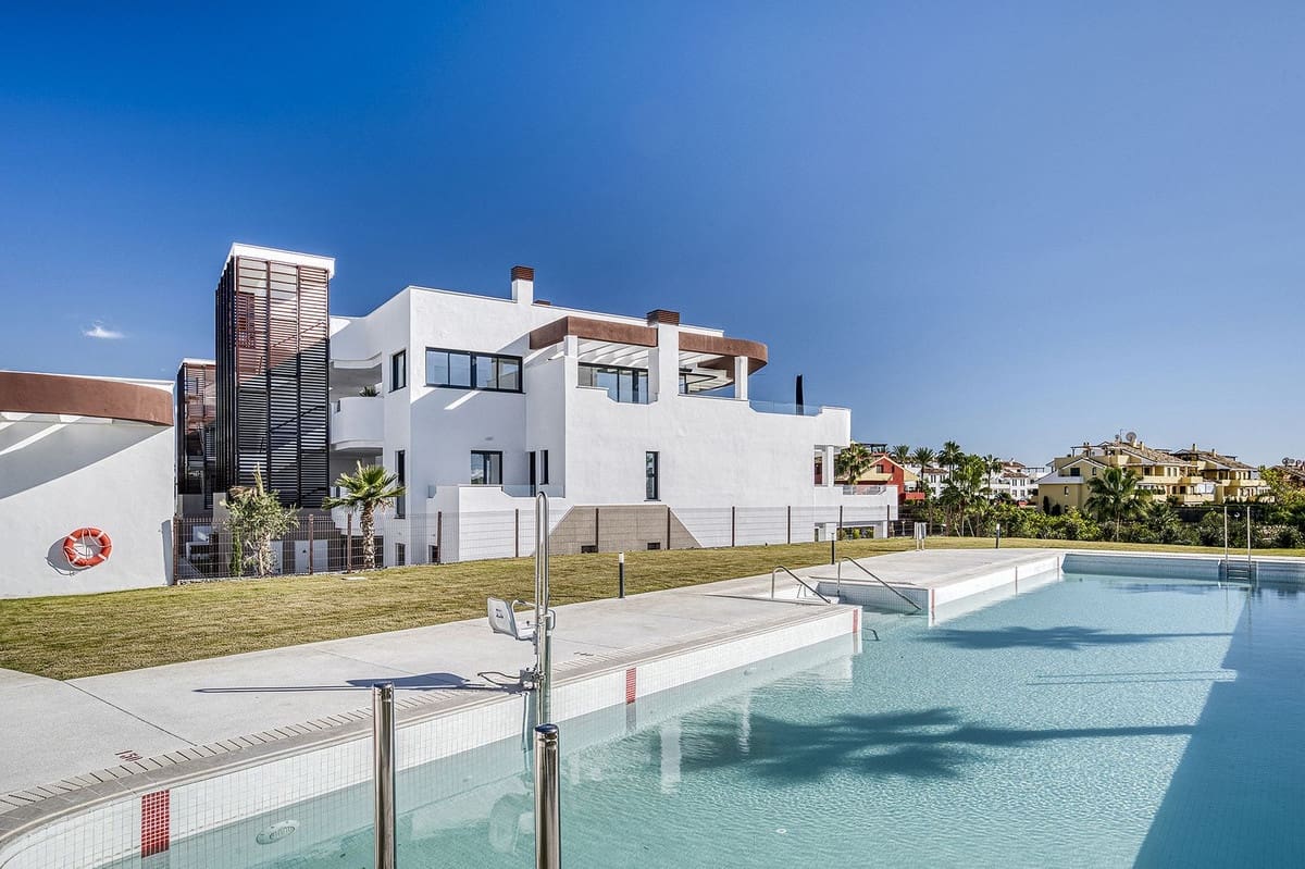 3 soverom Leilighet til salgs i Cancelada med svømmebasseng garasje - € 990 000 (Ref: 10041877)